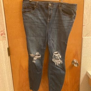 TORRID MIDFIT JEANS 18S
